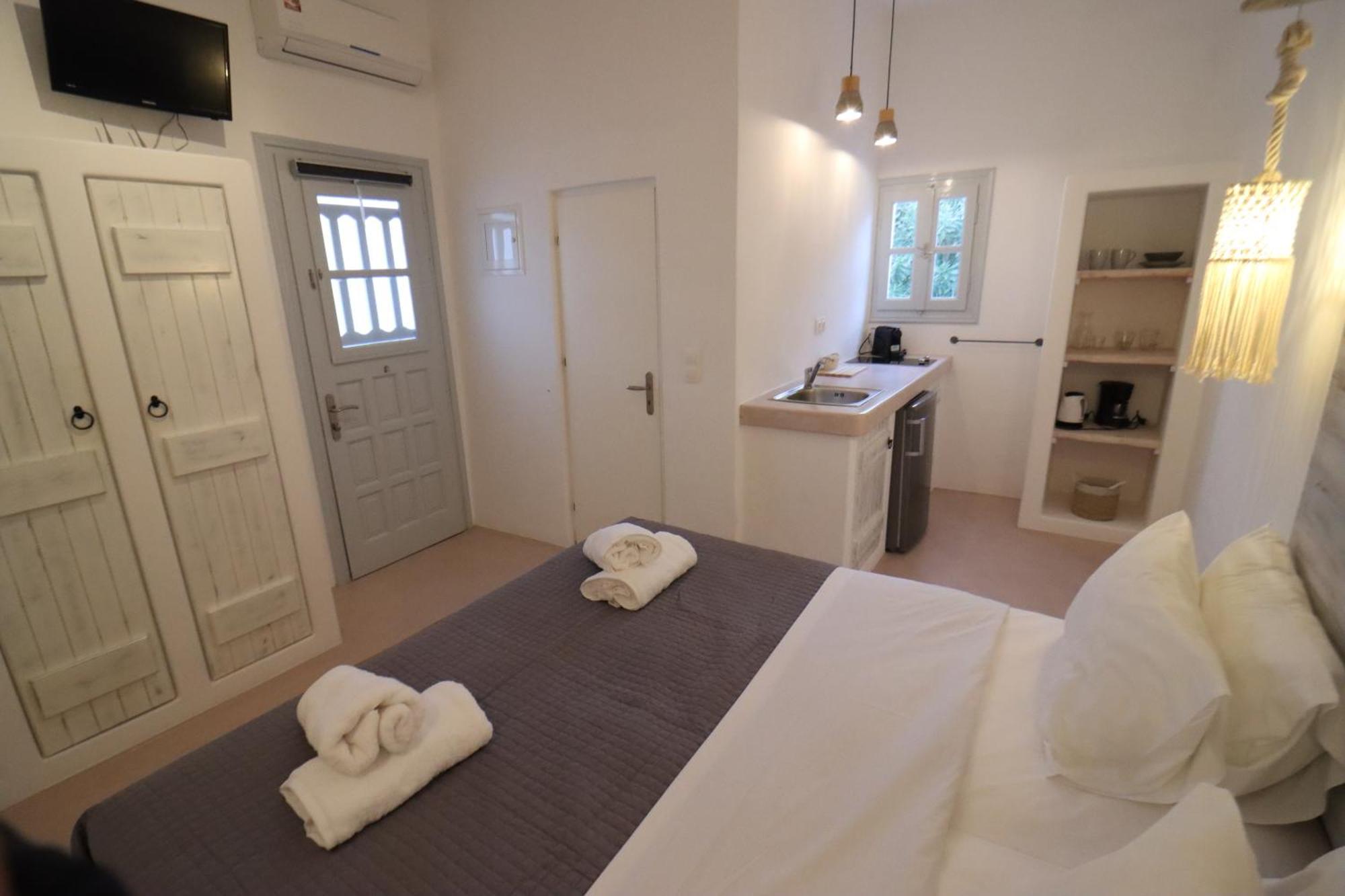 Flisvos Beach Studios Naxos City Dış mekan fotoğraf